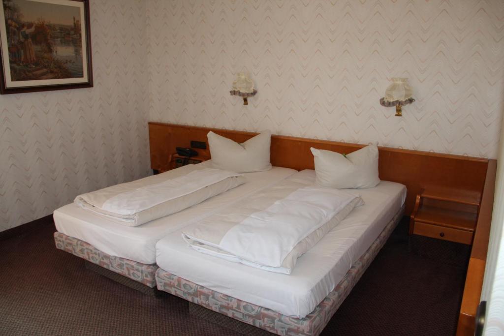 Schlosshotel Hirschhorn Room photo